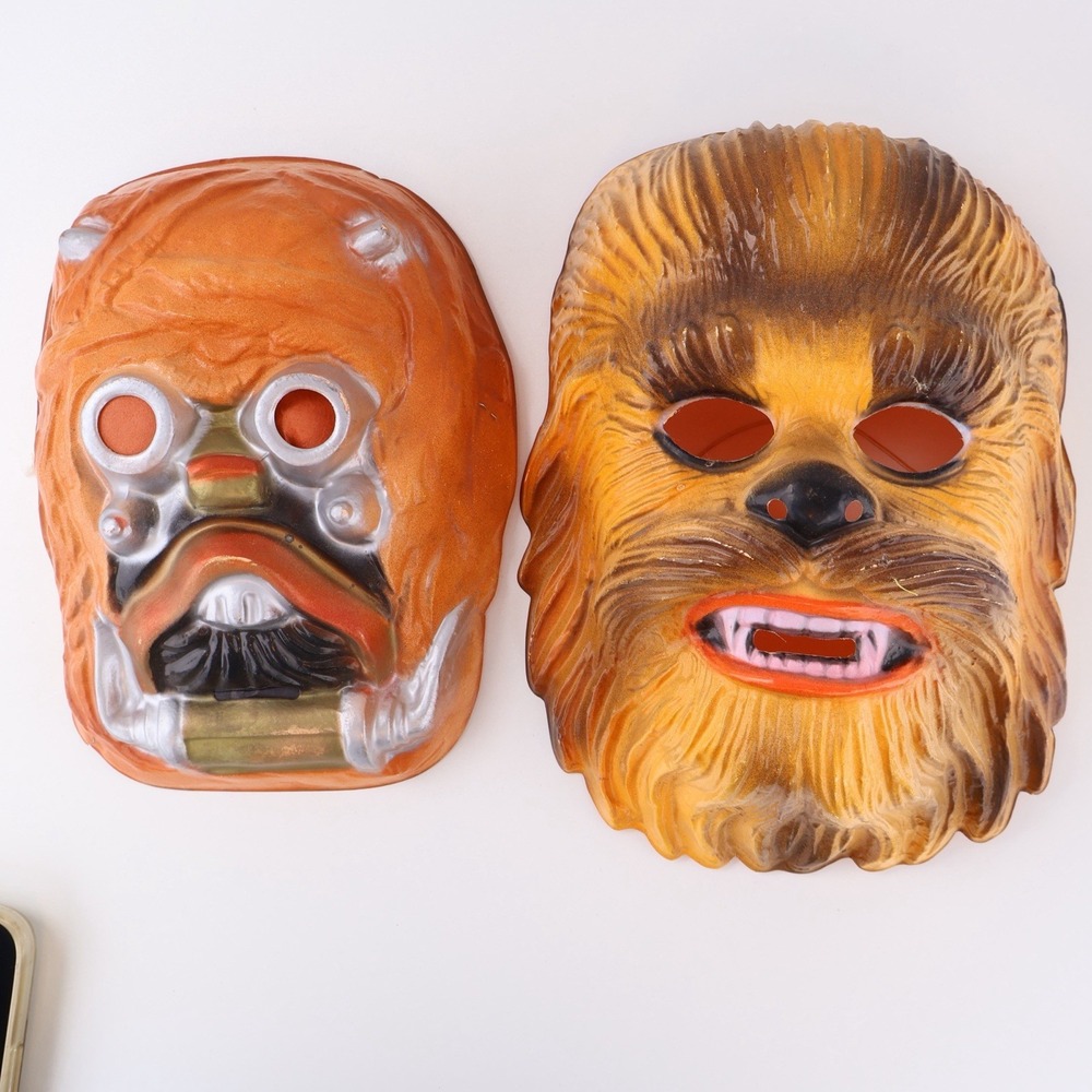 Vintage 1977 Star Wars Tusken Raider Adult Halloween Face Mask